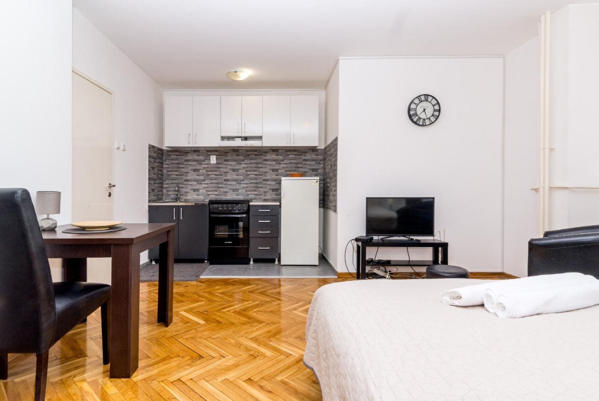 Apartman Pionir - Housity