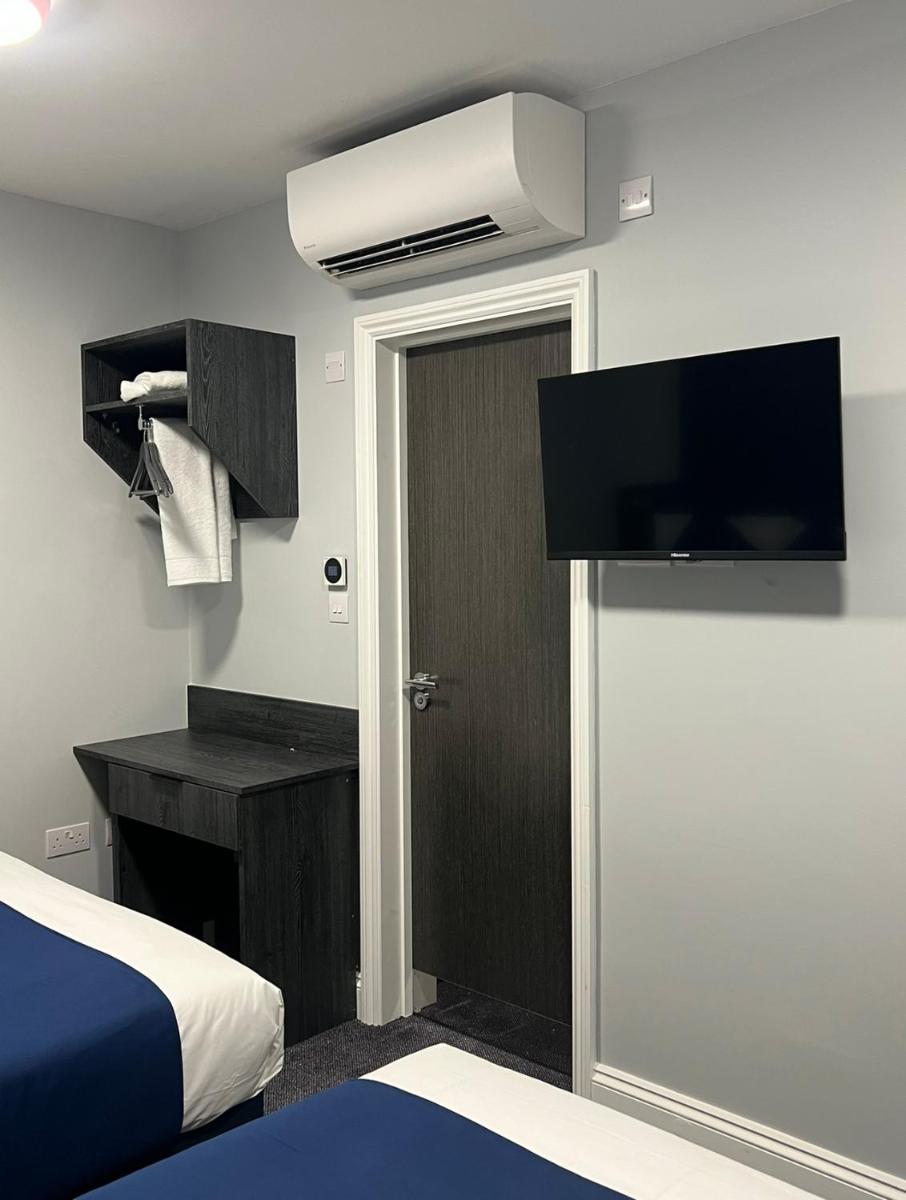 Blue Sapphire Hotel - Housity