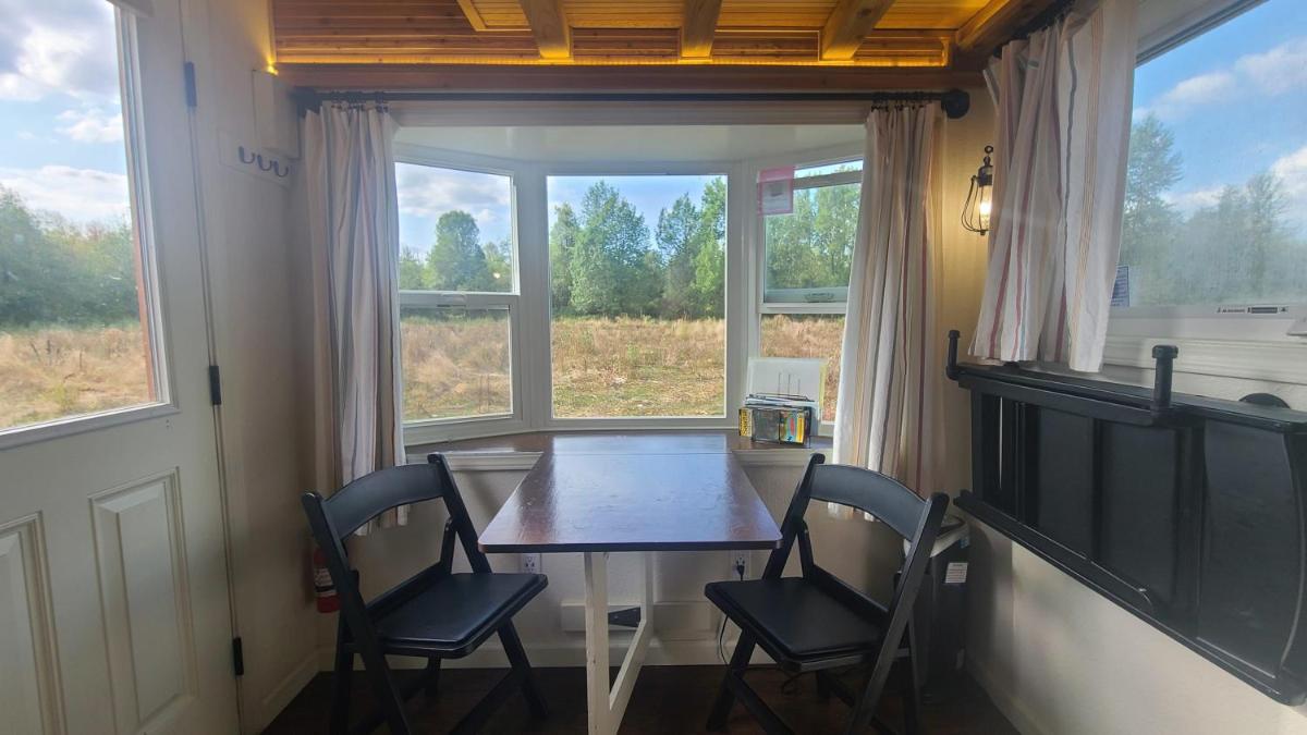 Emerald Lodge Tiny House On The Farm - Housity