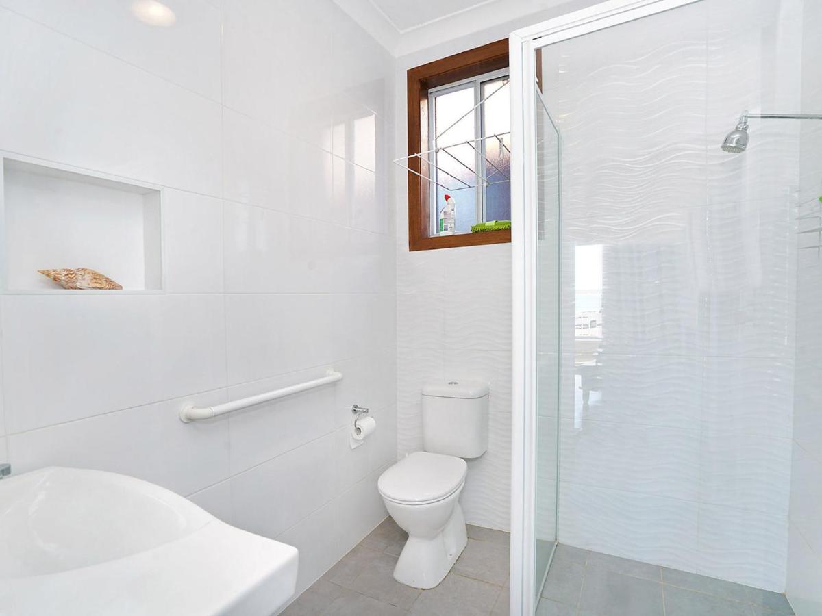 Beachcomer 1 - Housity
