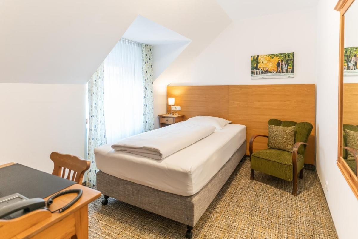 Altstadthotel Grauer Wolf - Housity