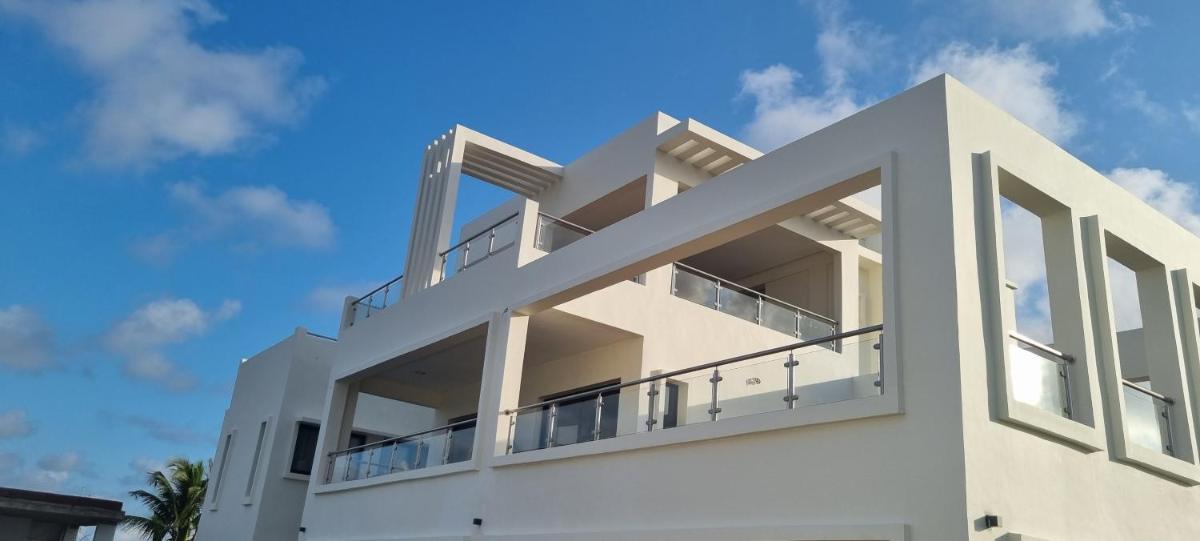 Suitetrails - Villa Bolati, avec piscine, jacuzzi, jardin et vue