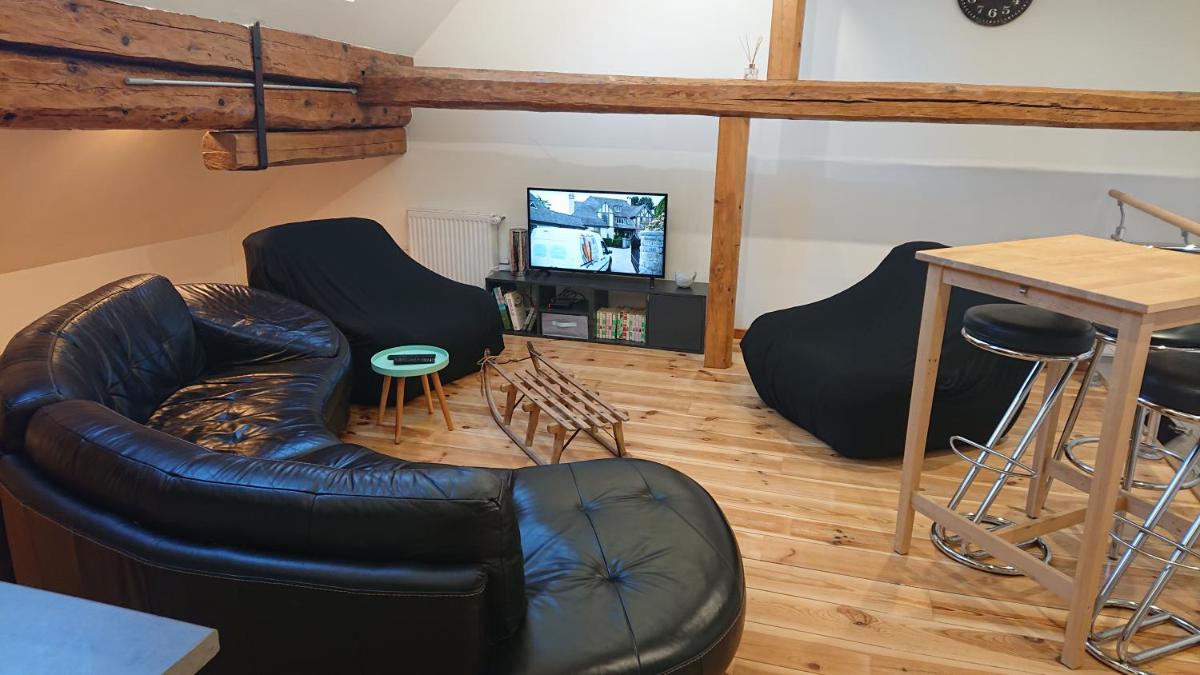 Grande maison de ville rénovée,au cœur du village - Housity