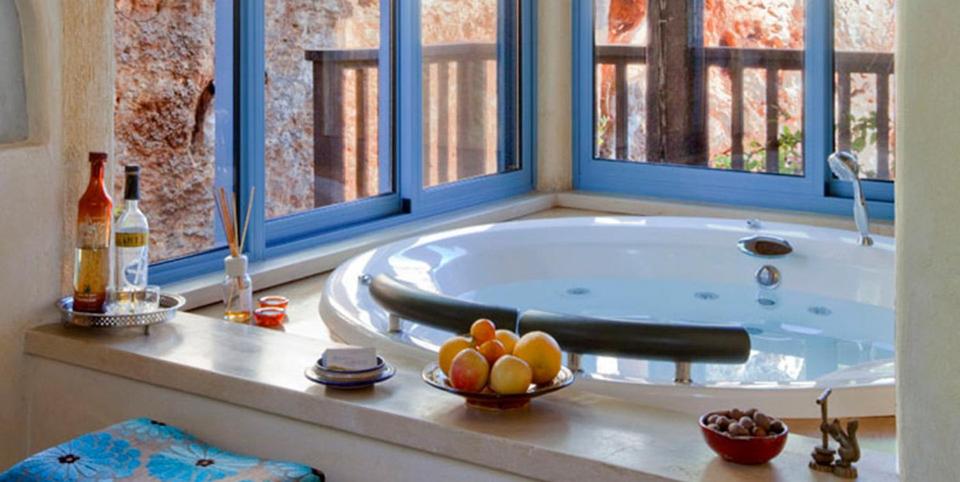 Darna bagalil Chardonnay suite Perfect for couples - Housity
