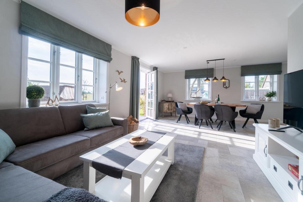Haus Inselurlaub Hausteil 1 - Housity