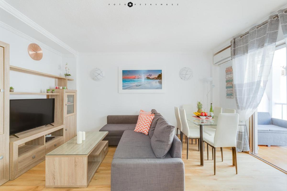 Apartment with pool & balcony less than 10min walk to La Mata Beach! - Housity
