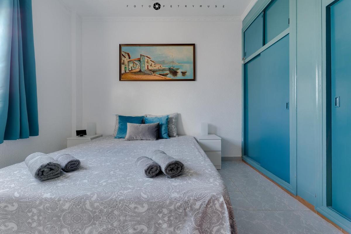 Apartment with pool, sea views & balcony less than 10min walk to La Mata Beach! - Housity