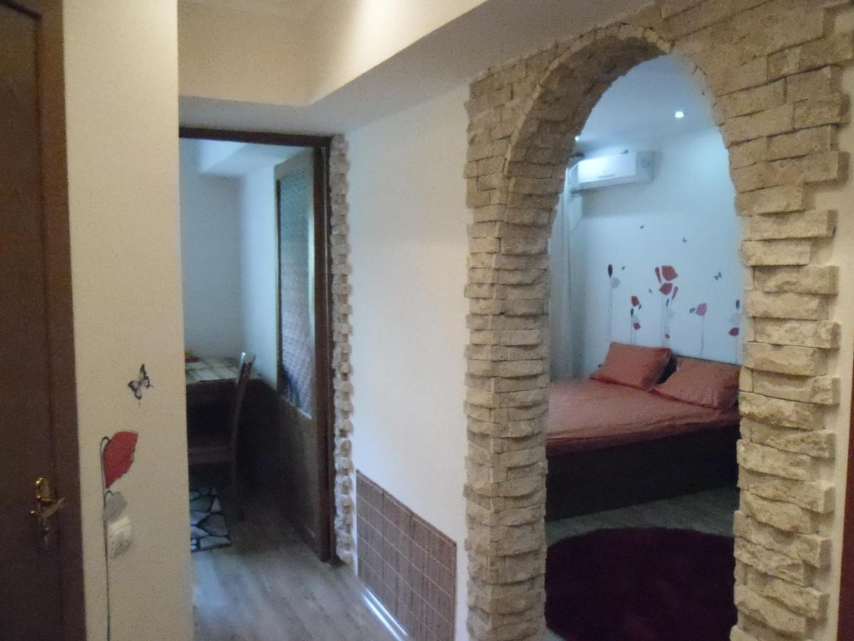 Best-BishkekCity Apartment 3 - Housity