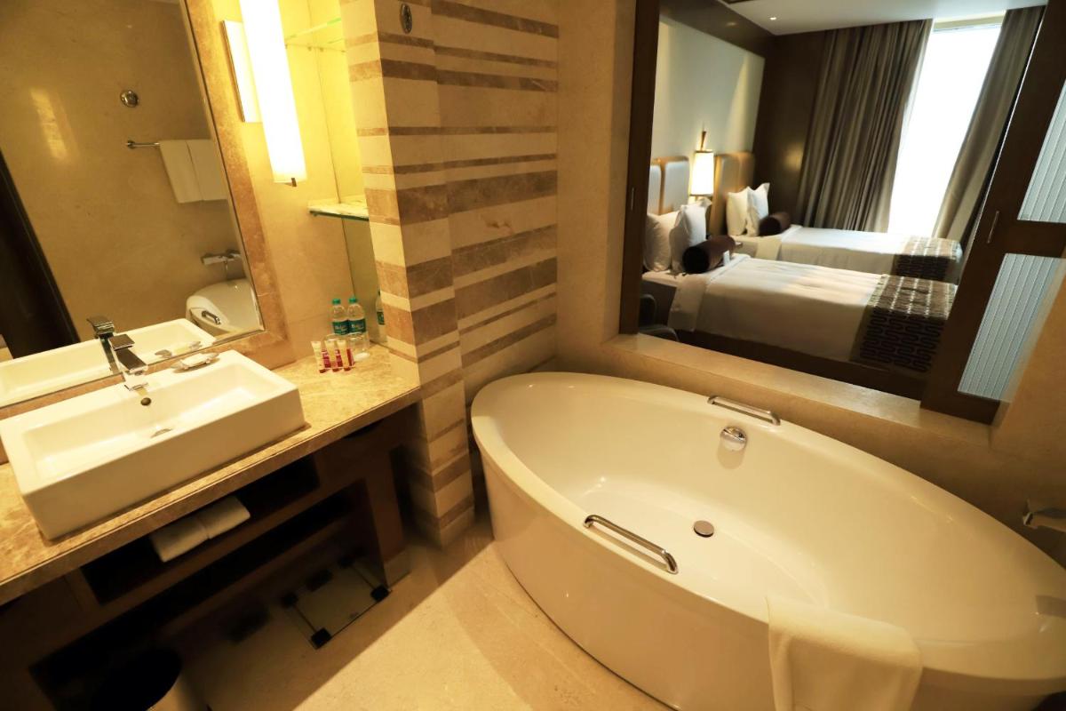 Suitetrails - Crowne Plaza New Delhi Okhla, an IHG Hotel