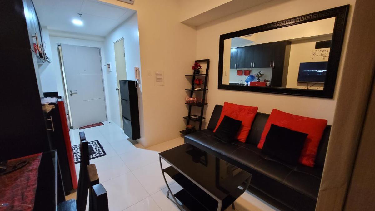 Suite 16 - Housity