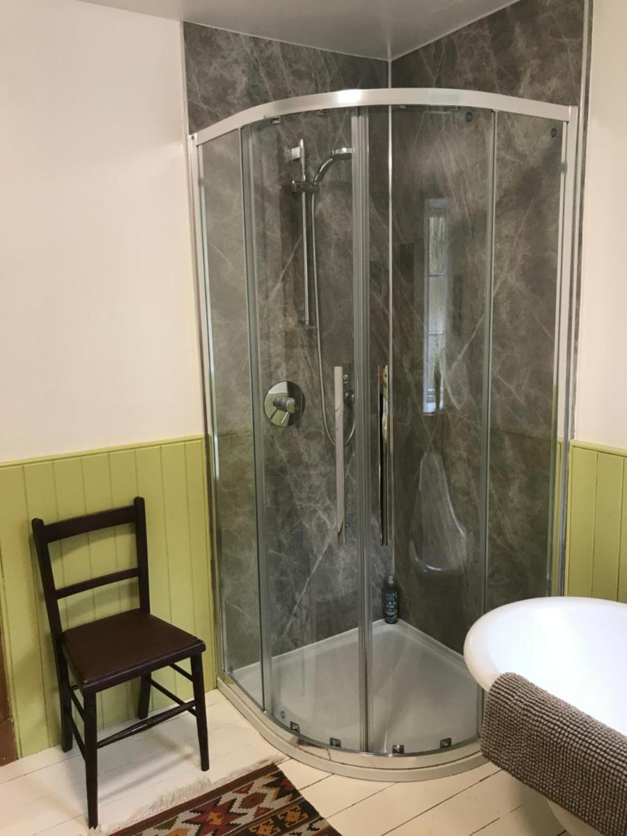 Rowan Cottage, CrannachCottages - Housity