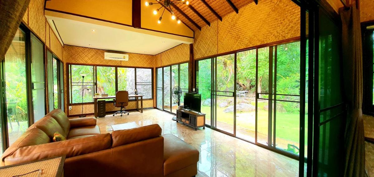 Utopai Creek Site Vacation Home, Pai! - Housity