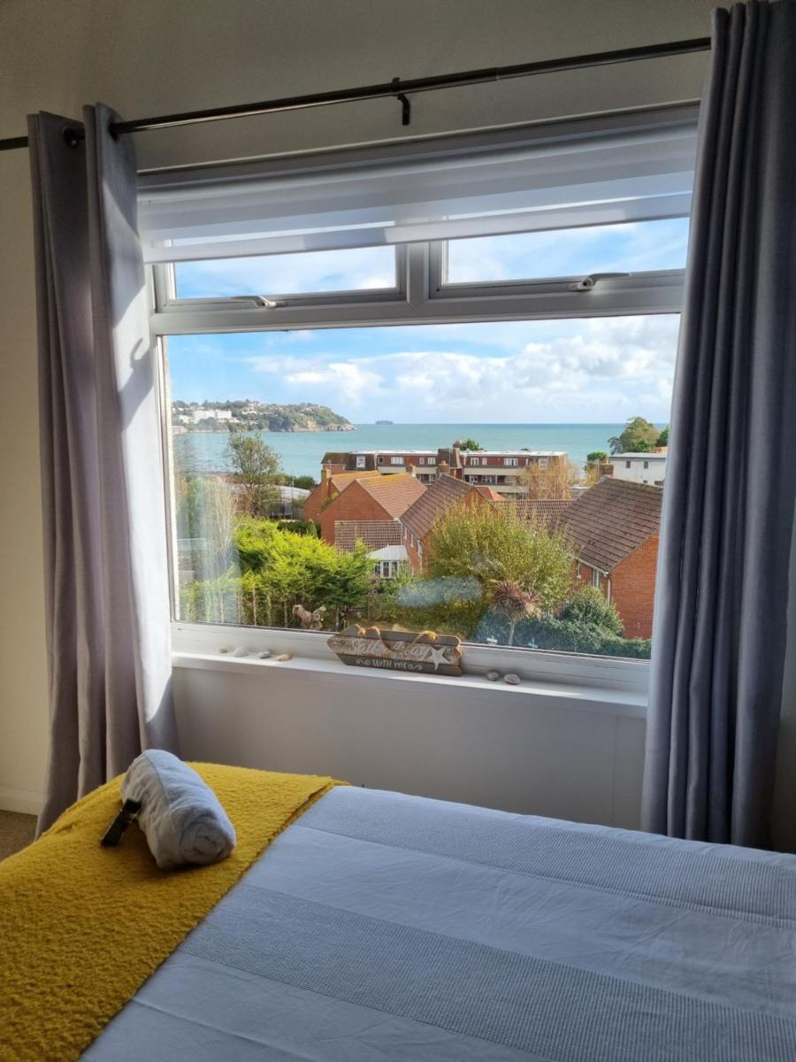 Bed& Boujee with sea views - Housity