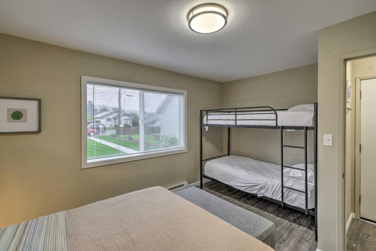Pet-Friendly Hoquiam Cottage Near River Access! - Housity