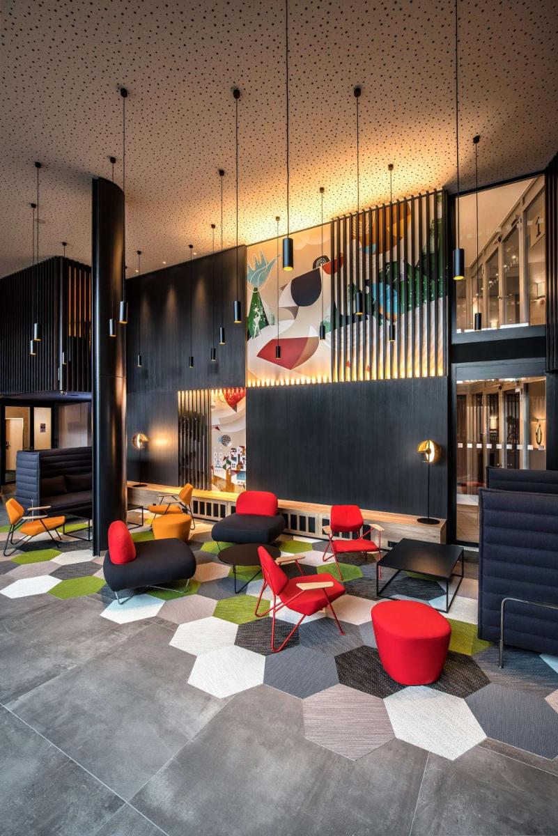 Radisson Hotel Zurich Airport - Housity