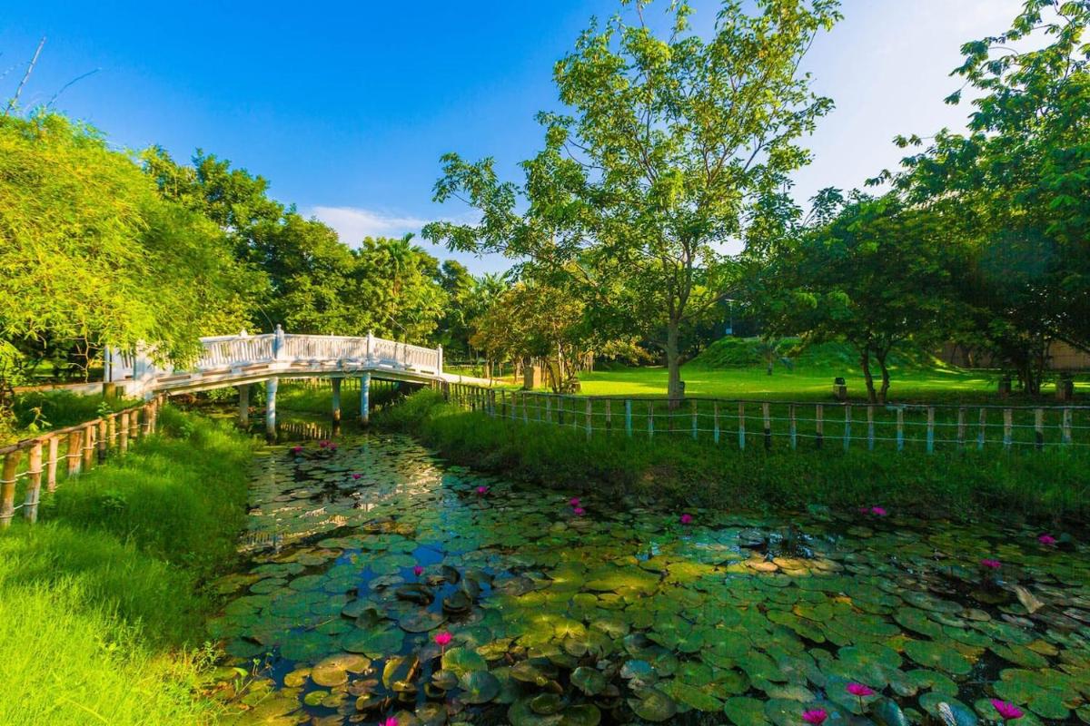 Hanu Reddy Residences - SPP Gardens - Housity