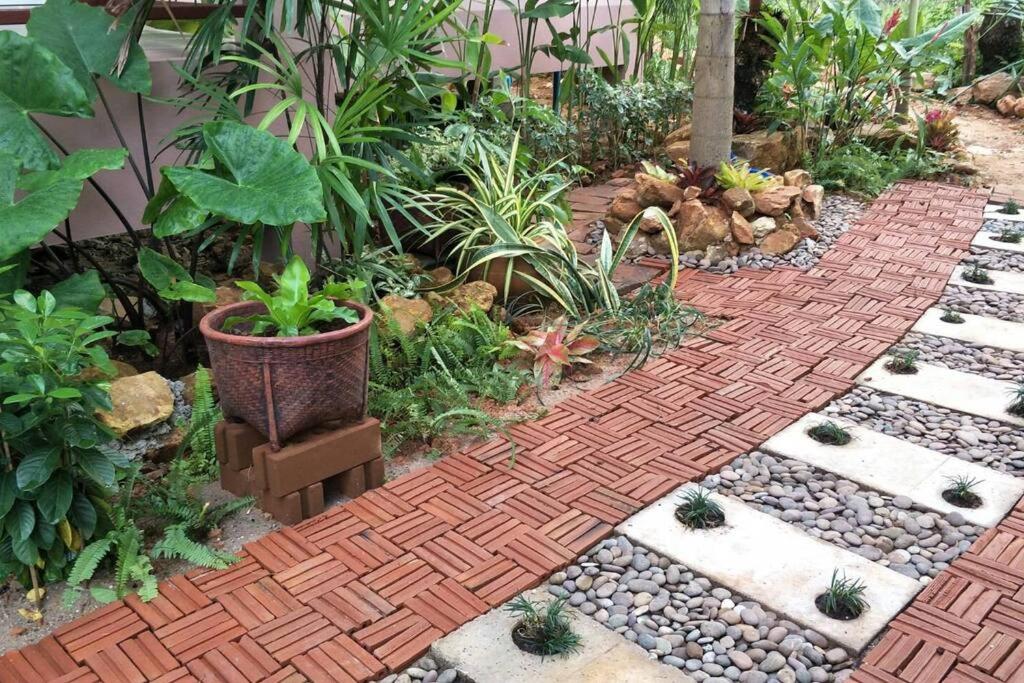 Seabreeze Cottage - Housity