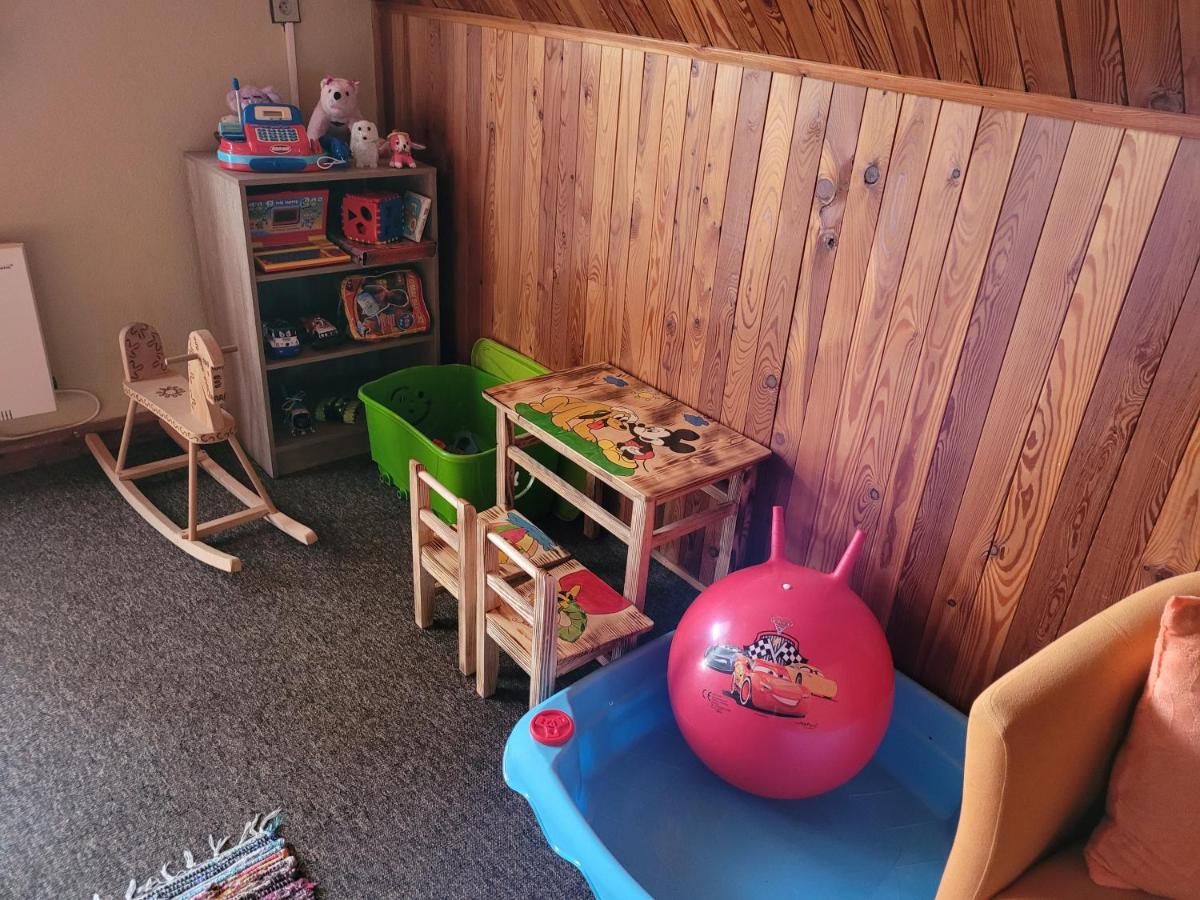 Liptovská Chata pri potoku - Housity