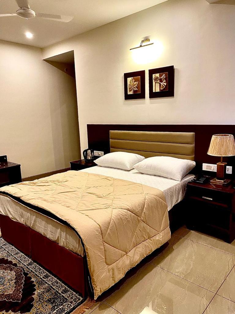 Kamat's Hilltop Leisure - Housity