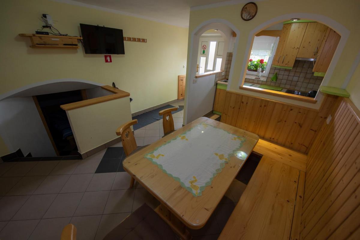 Apartma Vidmar Otlica - Housity