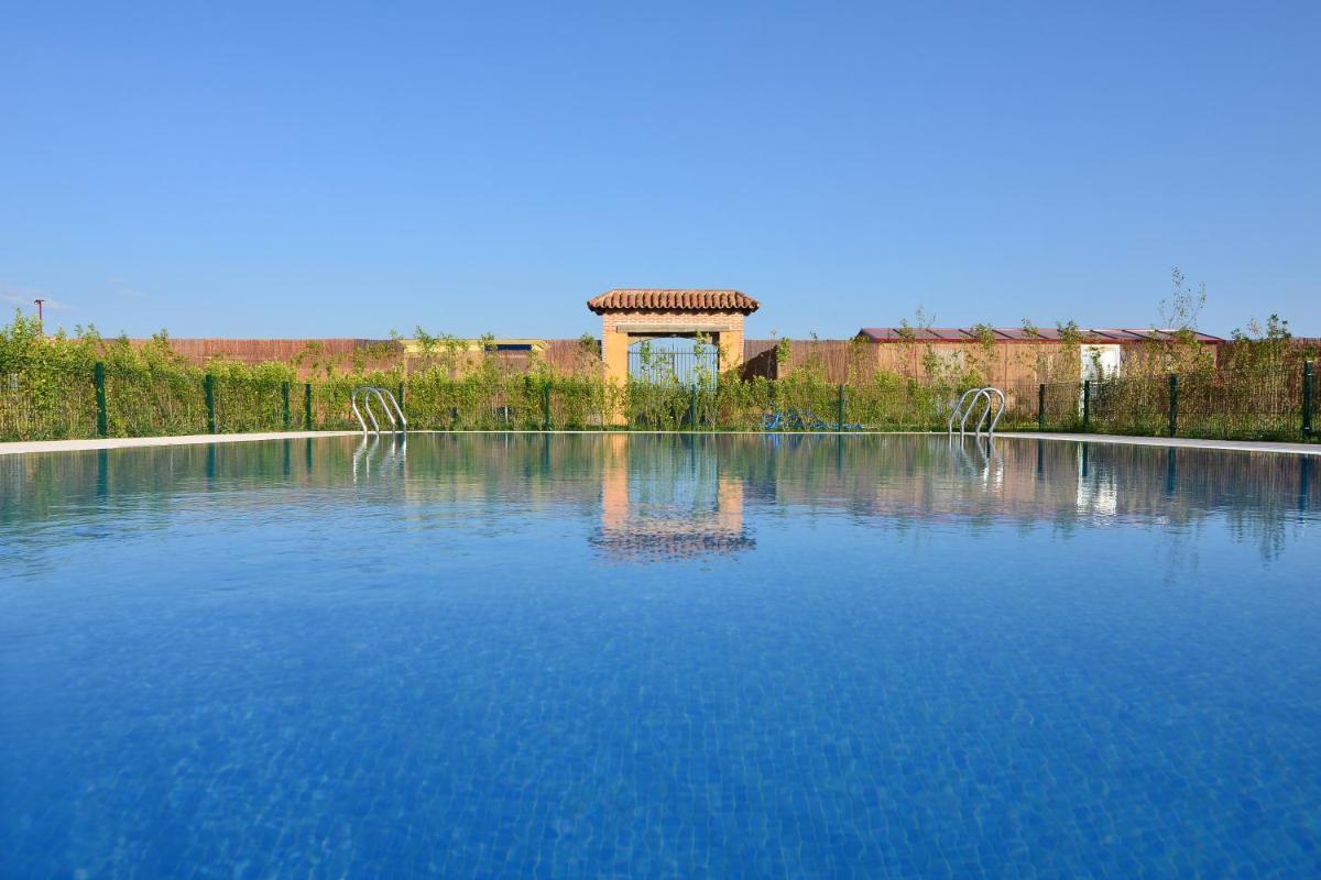 Hotel San Miguel del Valle Amblés - Housity