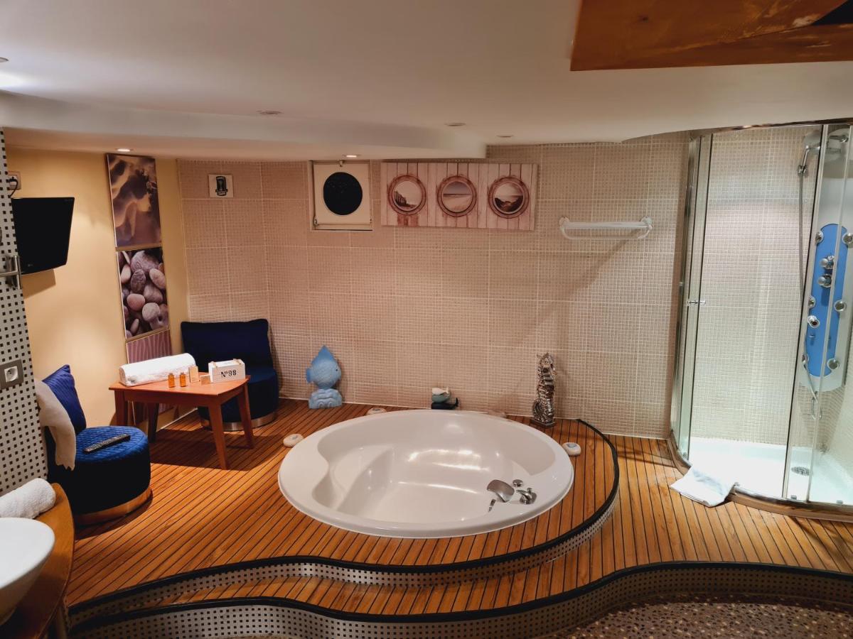 Salle de bains dans l'établissement Châtellerie De Schoebeque