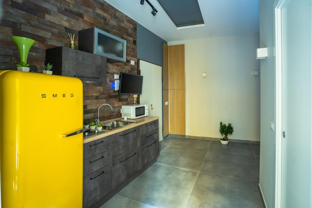FEDERICO’S HOME - Housity