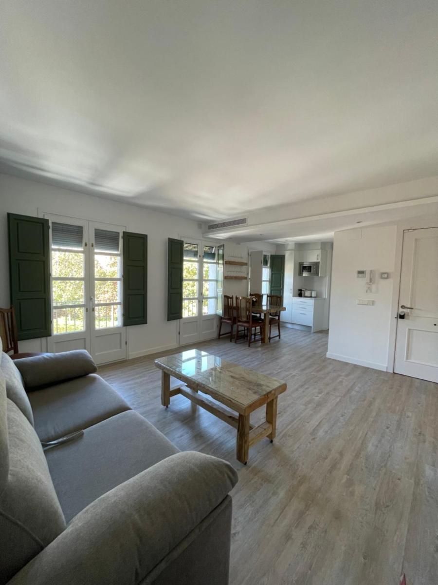 Modern apartment in the heart of Old Town Girona - Housity
