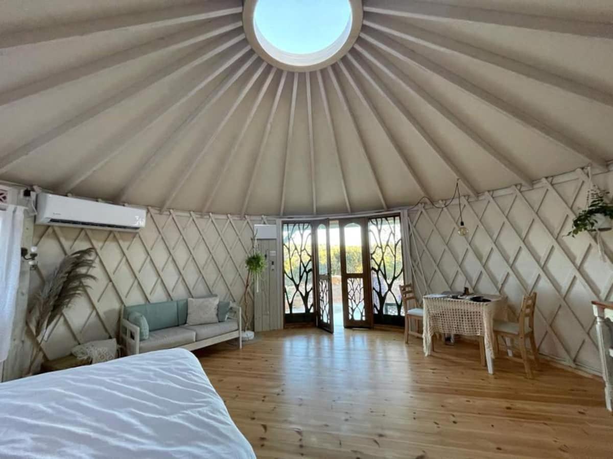 Splendor Of Dawn - yurt in the nature - Housity