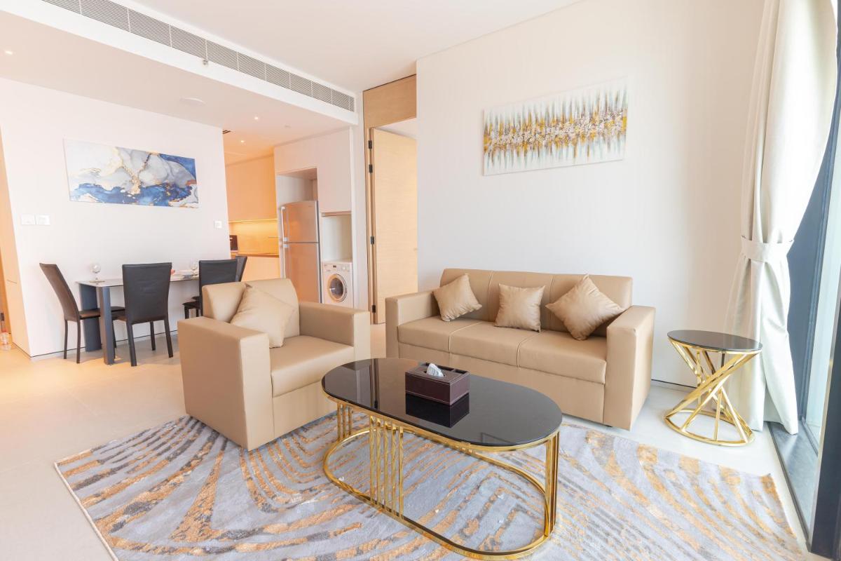 Stunning 2BHK Address Beach Resort Residence - Housity