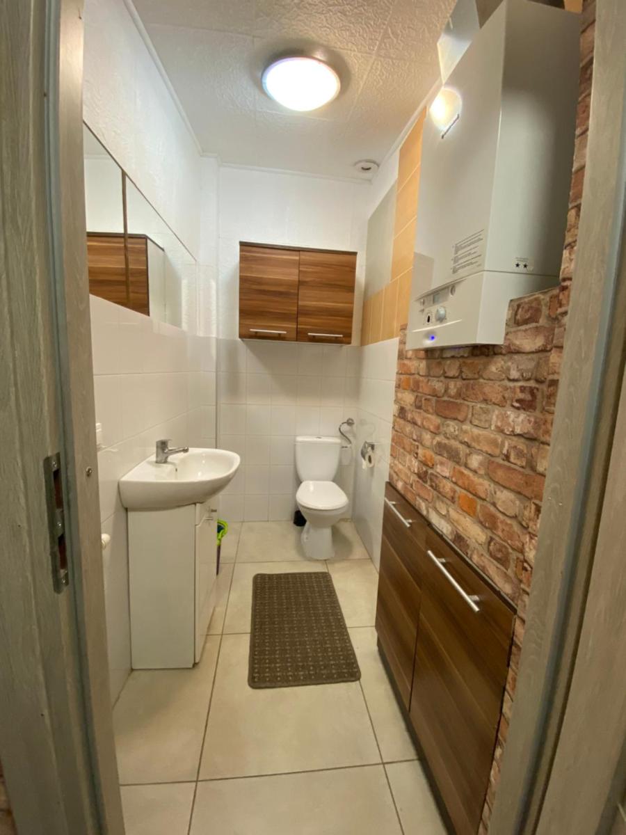 Hostel Piaseczno - Housity
