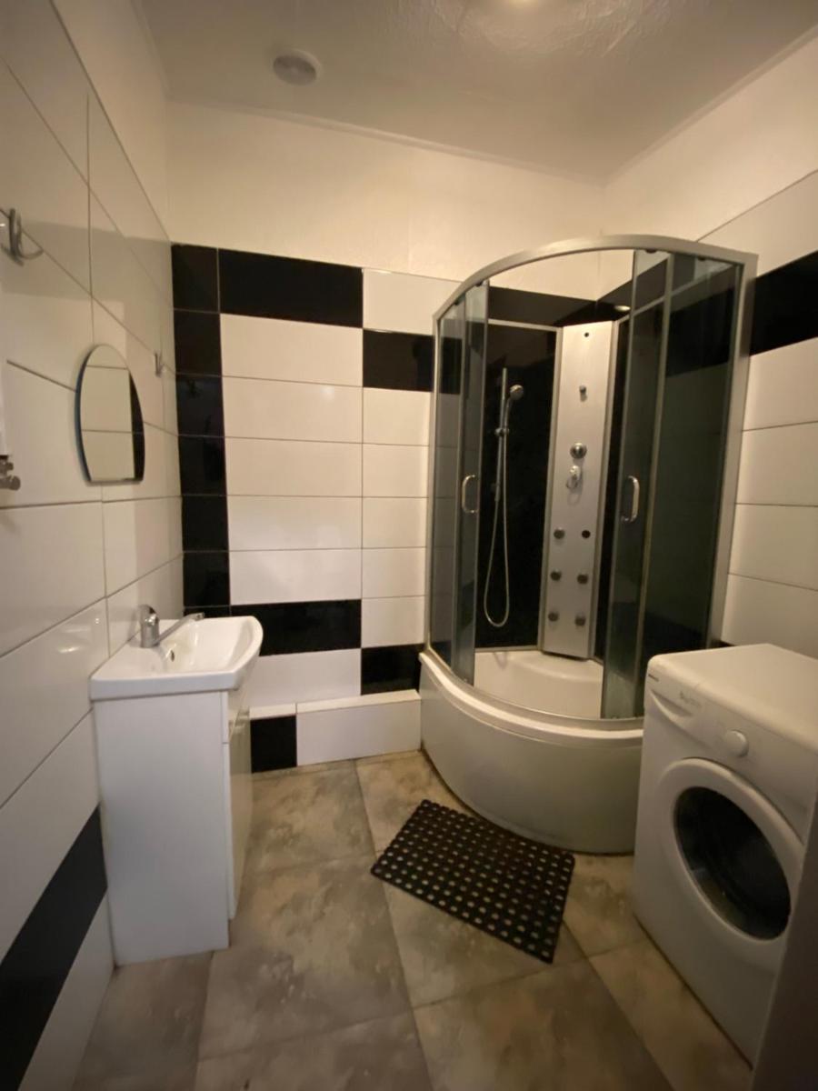 Hostel Piaseczno - Housity