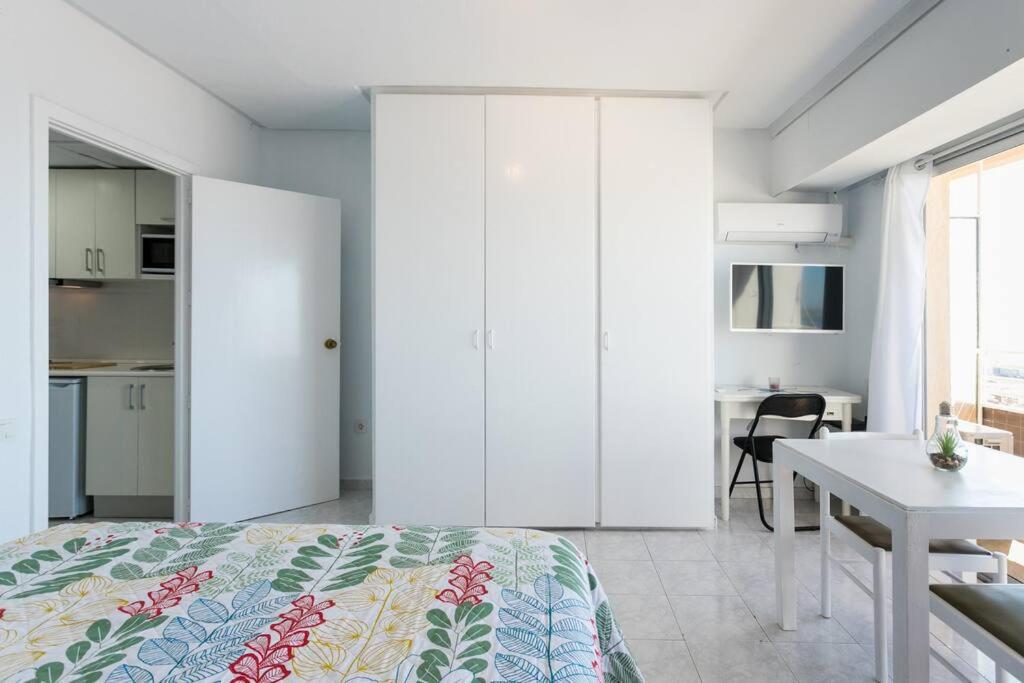 Breathtaking sea view from downtown Alicante! - Housity