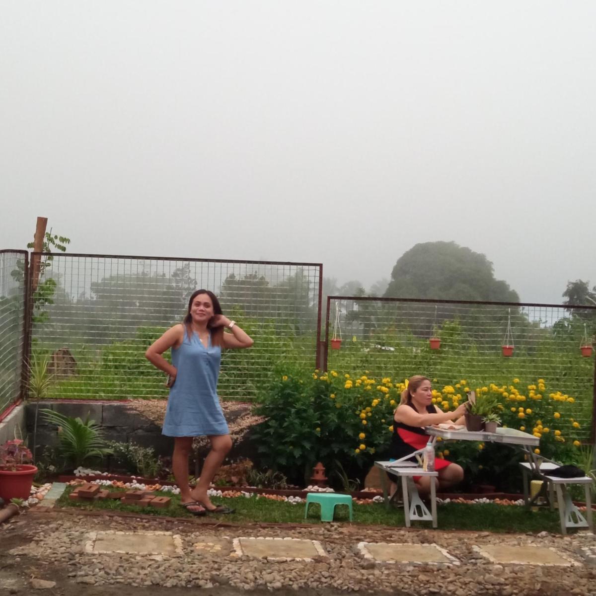 Shelo's happy place by the view - Housity