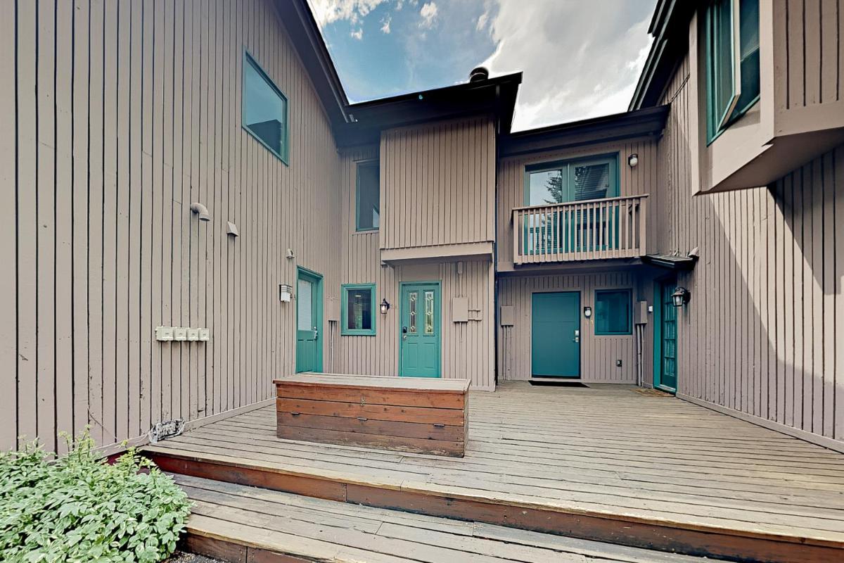 Bighorn Townhomes A3 - Housity