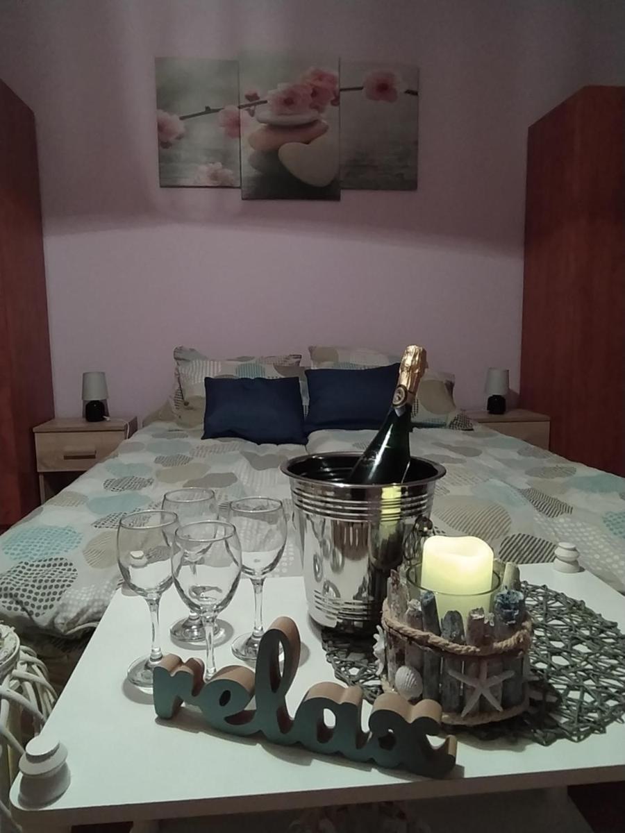 Mo relax vendégház - Housity
