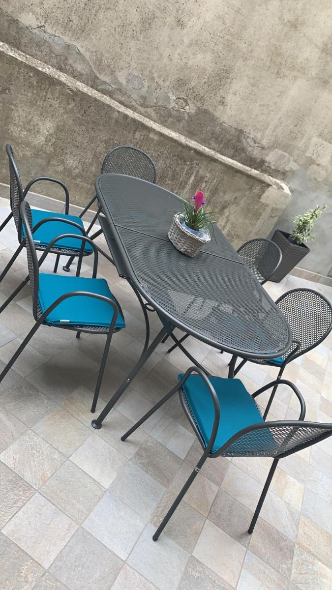 Sotto la torre - Housity