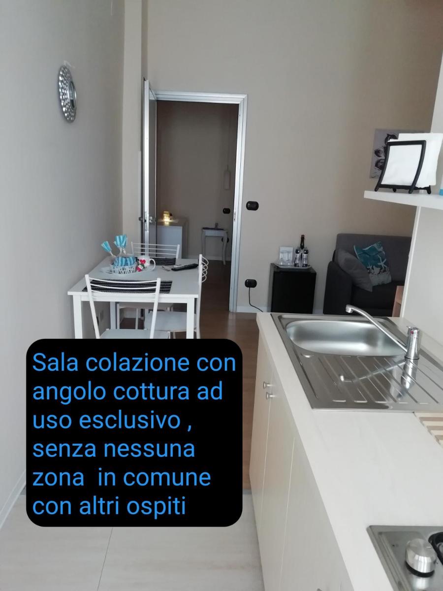 City Life Pompeii -Suite Queen Deluxe - Housity