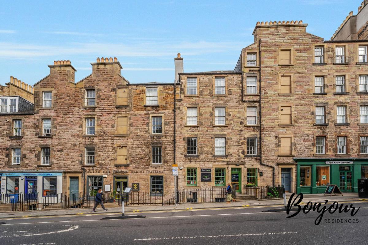 New Town 1BR-1BA with Garden, near Calton Hill by Bonjour Residences Edinburgh - Housity