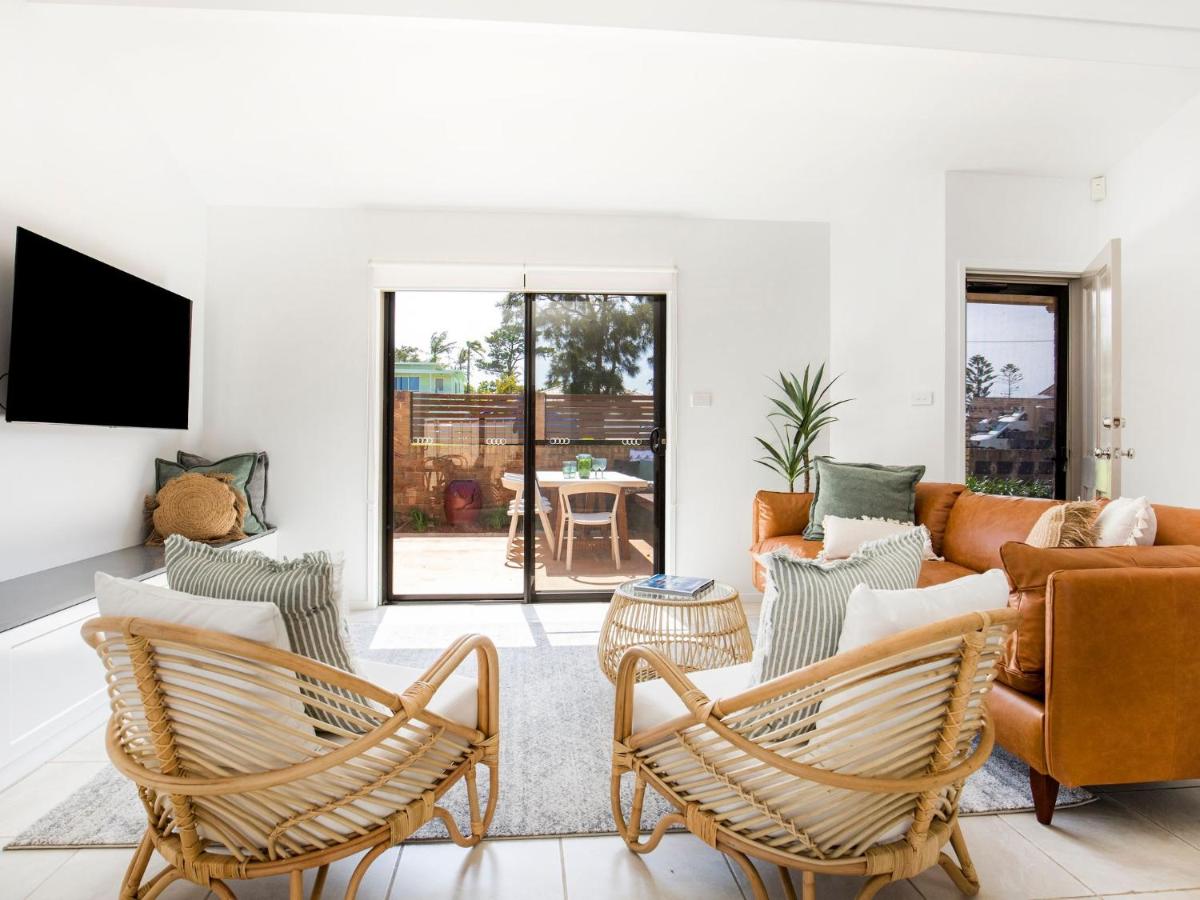 The Villa at Culburra I Pet Friendly I 4 Mins Walk to Beach - Housity