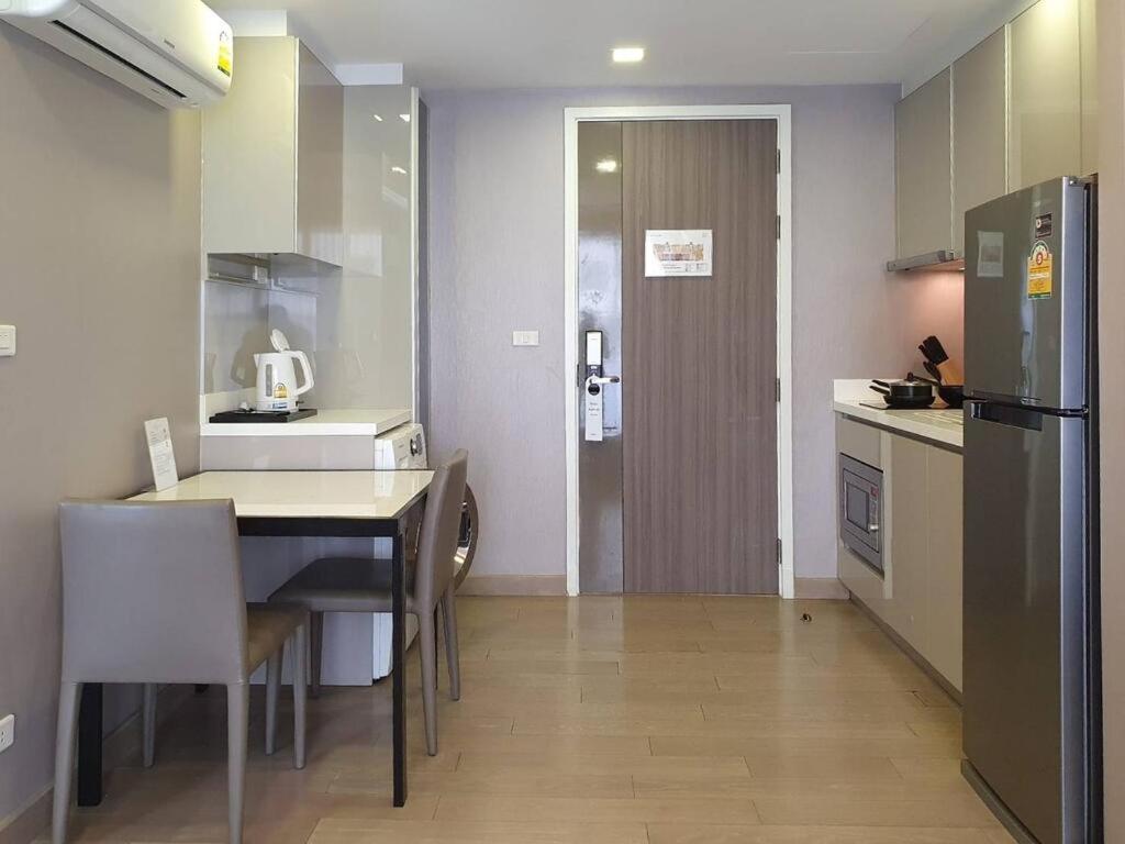 Dazzle Residence - Housity