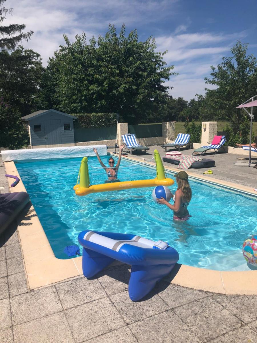 Les Roches - Housity