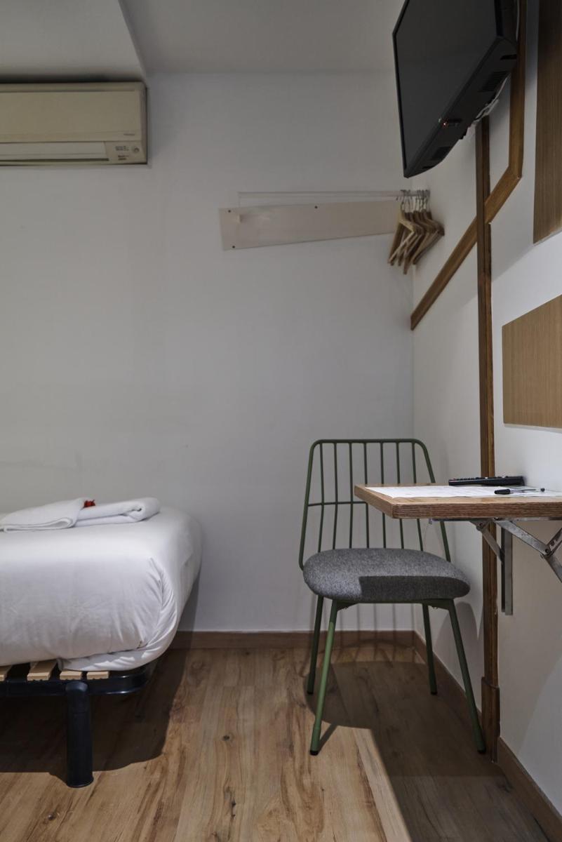 Suitetrails - Pensión AliciaZzz Bed And Breakfast Bilbao
