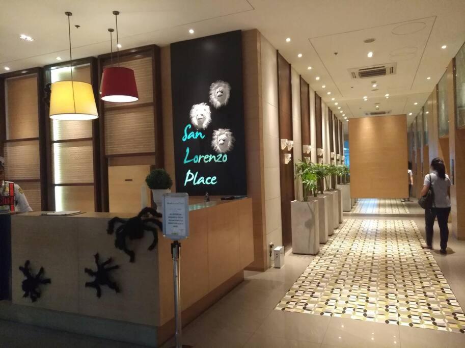 1 br. Condo -EDSA Makati - Housity