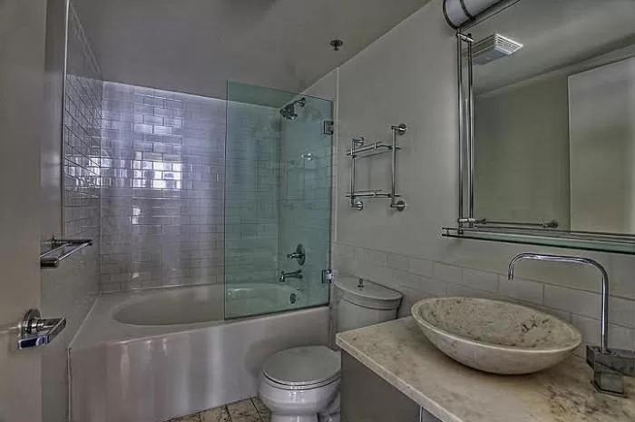 Modern Elite Open Style Loft with Rooftop Pool & Jacuzzi - Housity