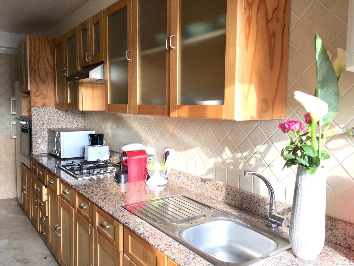 LAU 01 French One - Place to be - Housity