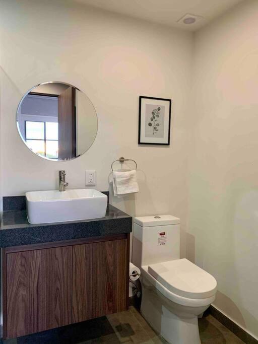 Suitetrails - A modern boho apartment in Queretaro