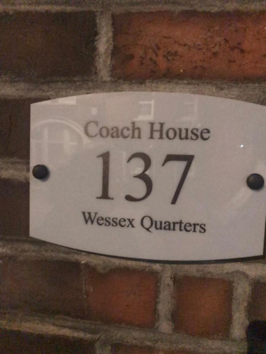 The Coach House - Housity