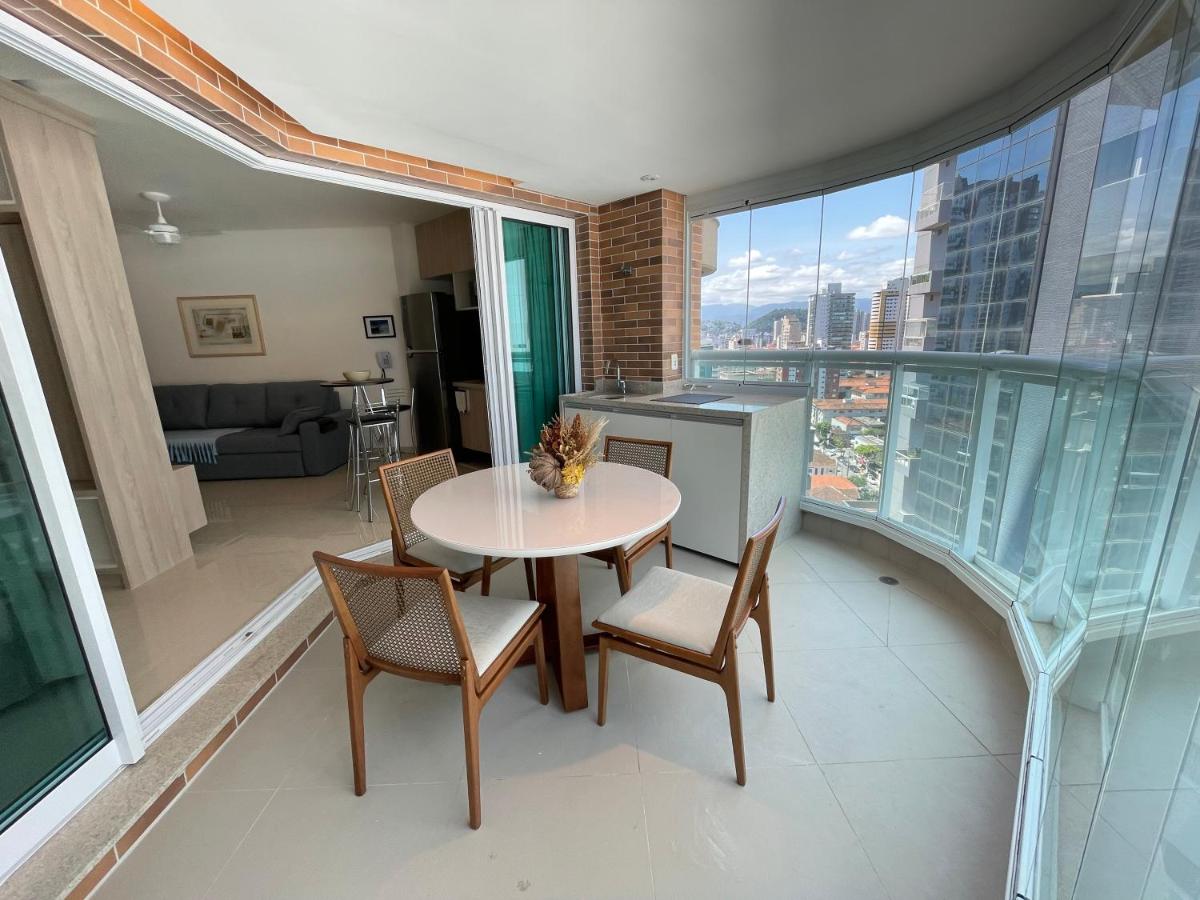 Estanconfor Santos Vista Mar 4 AC Garagem sacada fechada - Housity