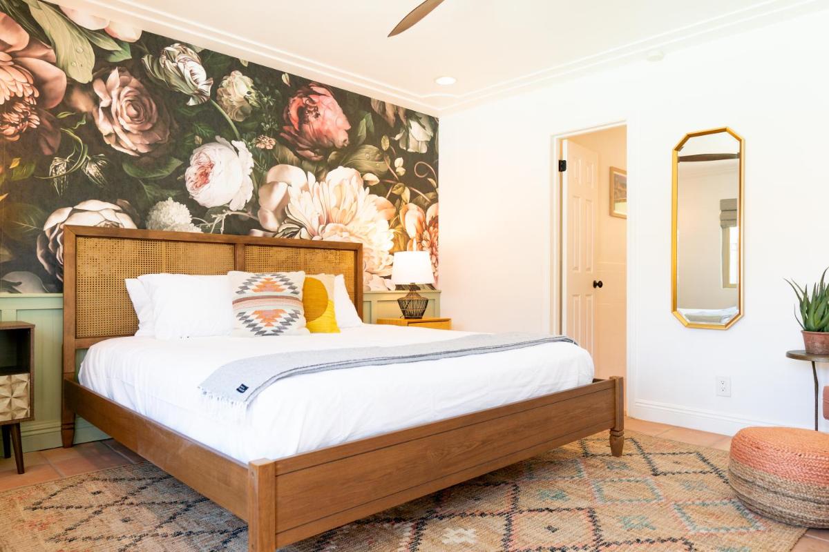 Fleur Noire Hotel - Housity